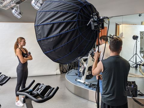 Foto-Shooting mit Model im Number1 Fitnessstudio