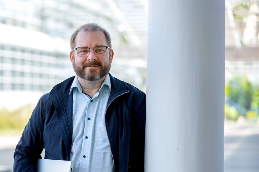 Der Geschäftsführer und Softwareentwickler